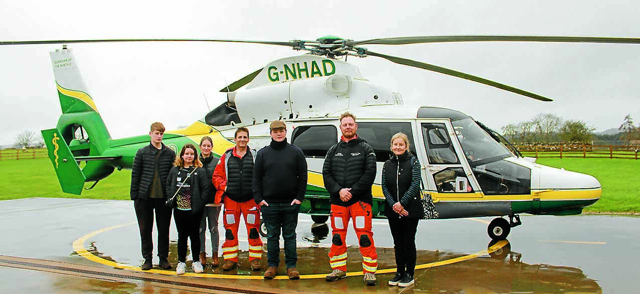 Medics praised by teen accident victim
