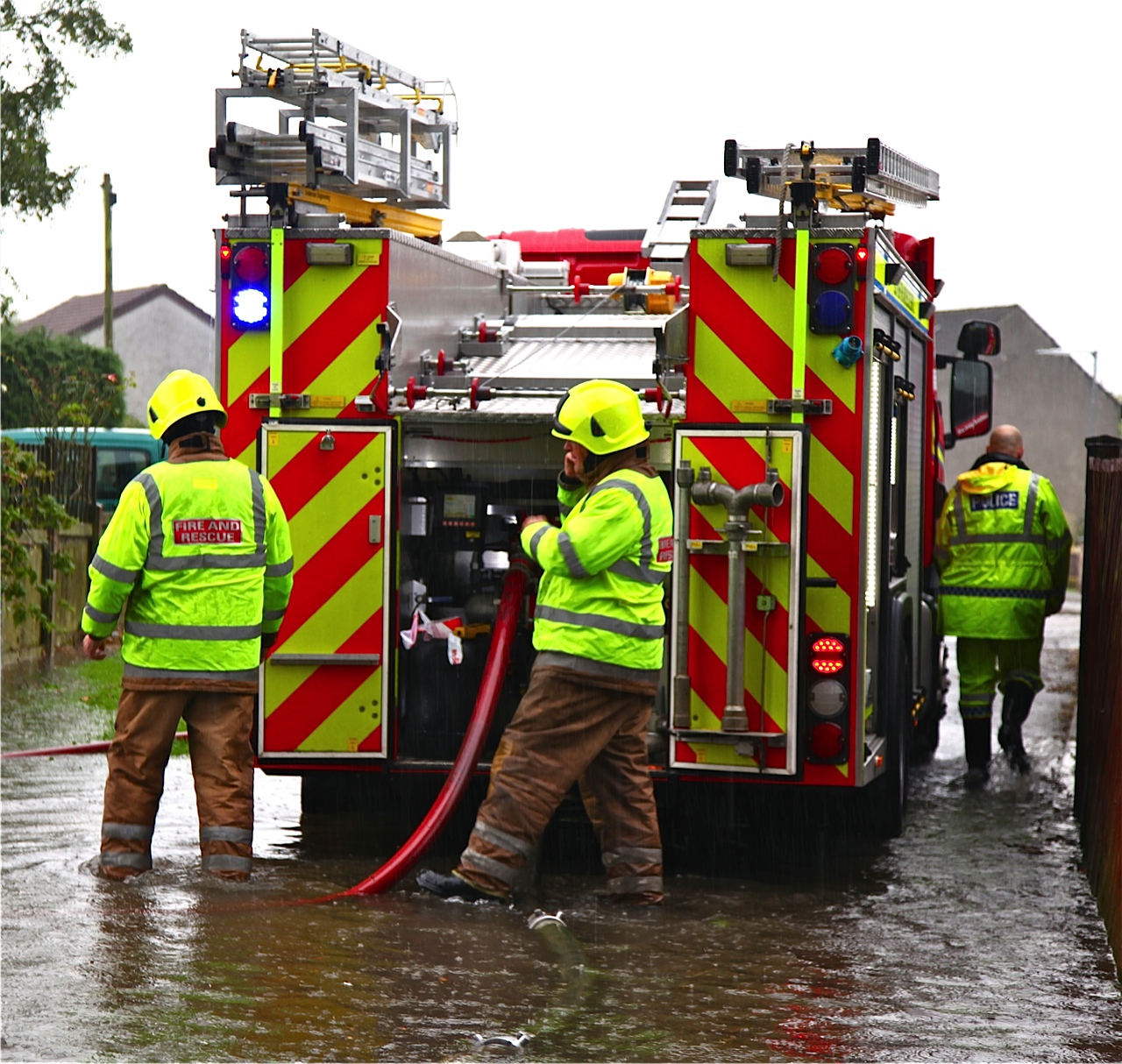 VIDEO: Flash flooding hits Lower Annandale