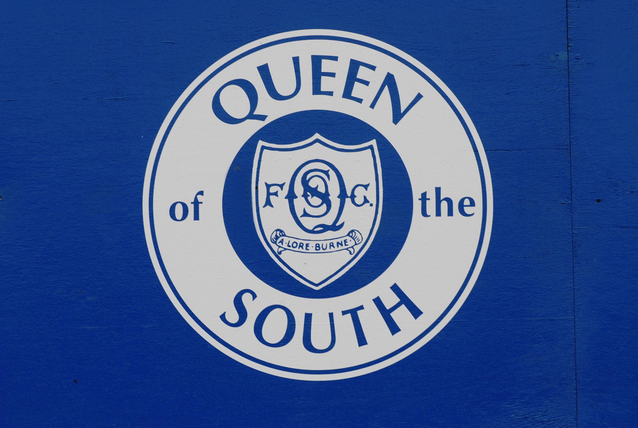 Queens sign Naysmith as manager