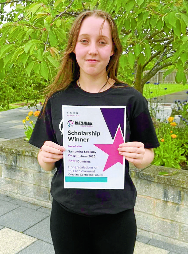 Teen earns dancing scholarship