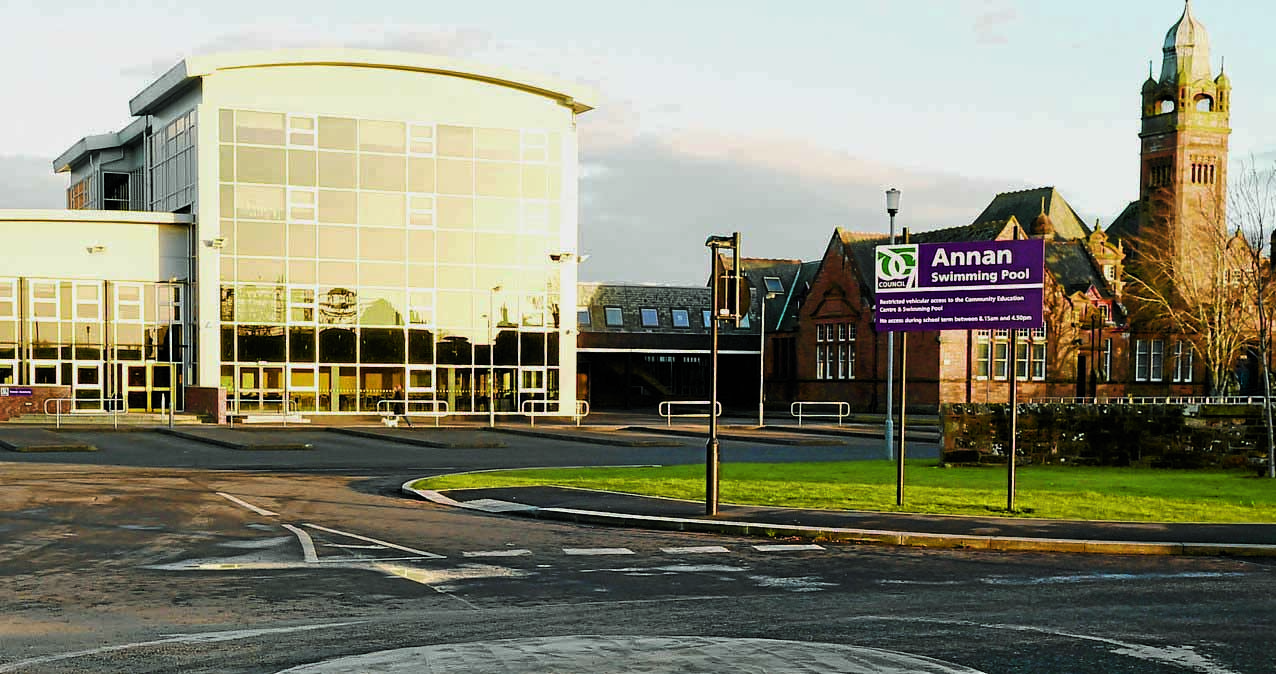Golden award for Annan school