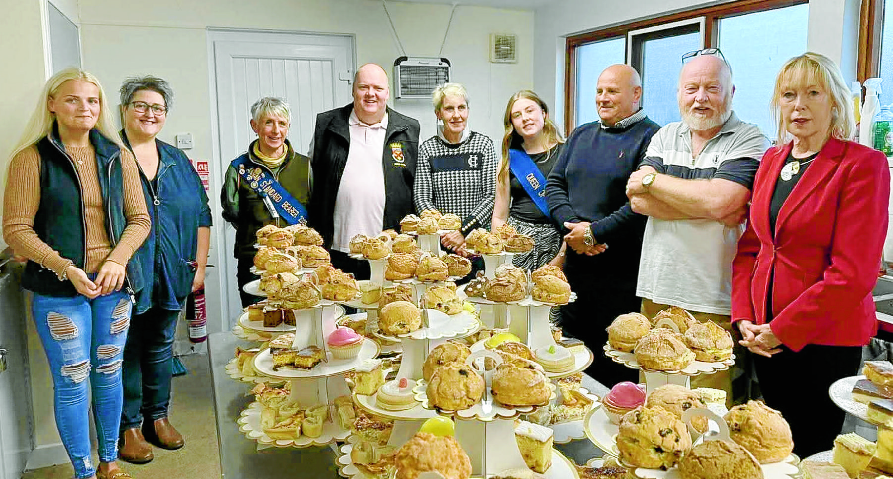 RoM committee treats senior supporters