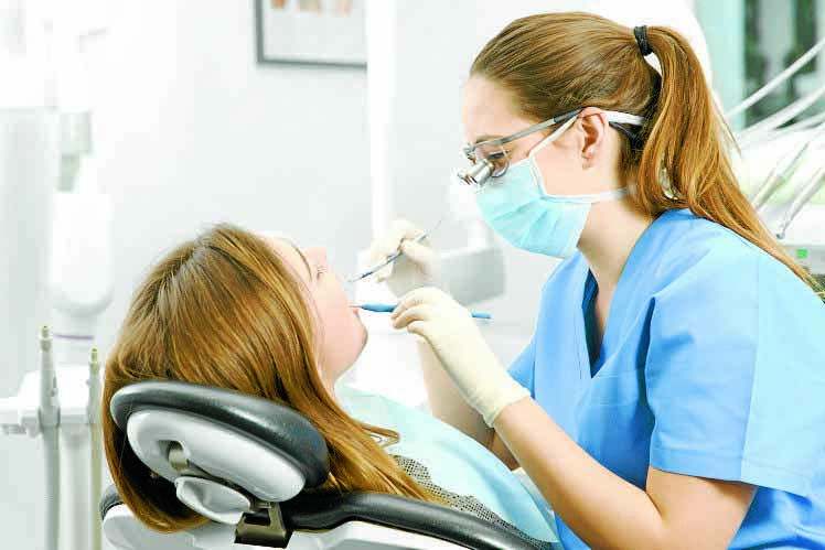 Dental crisis raised with health minister