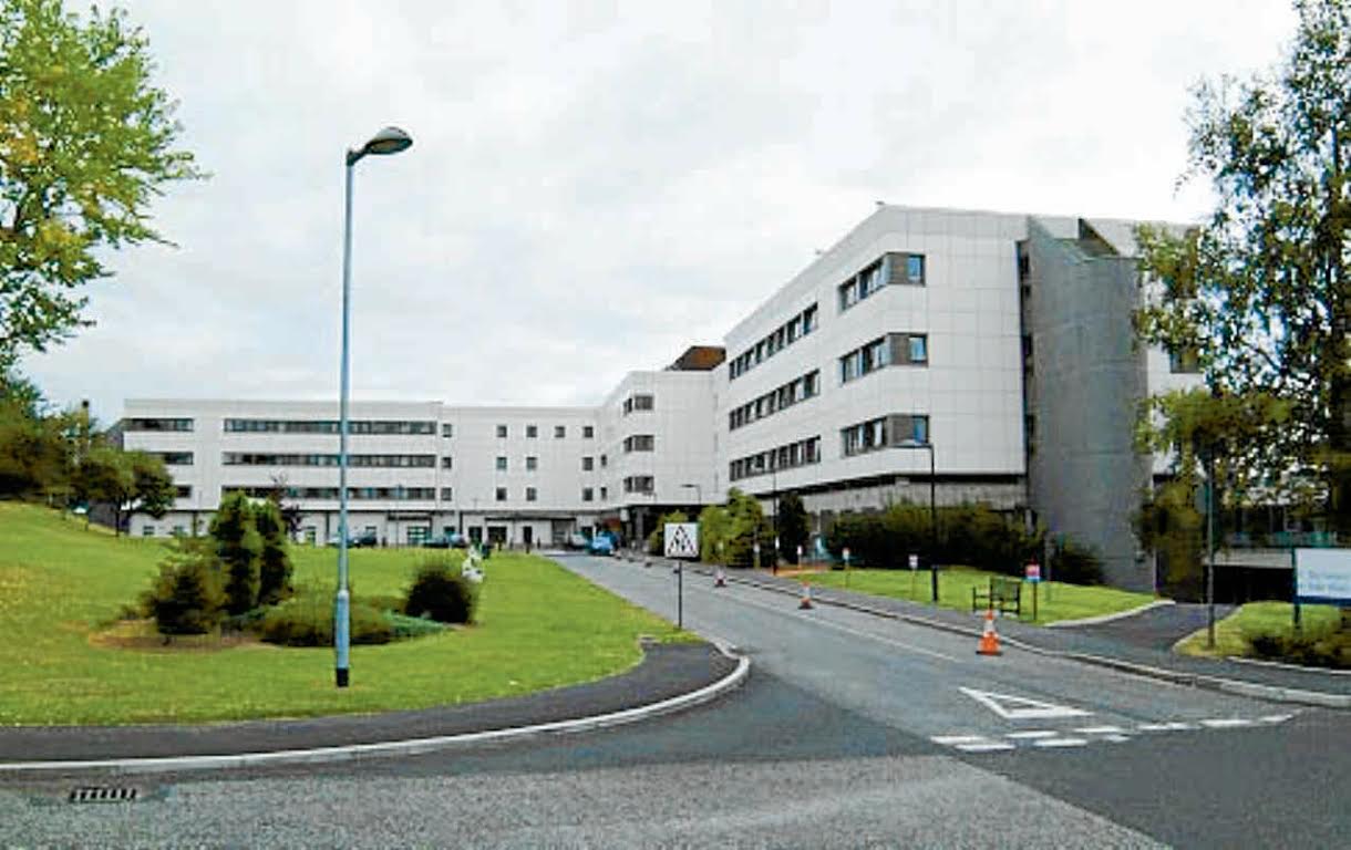 Bug closes hospital ward