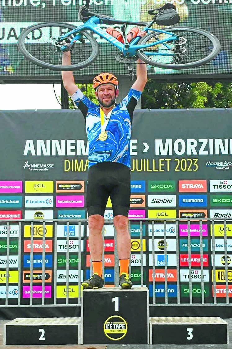 Tour-iffic dad cycles to fight cancer