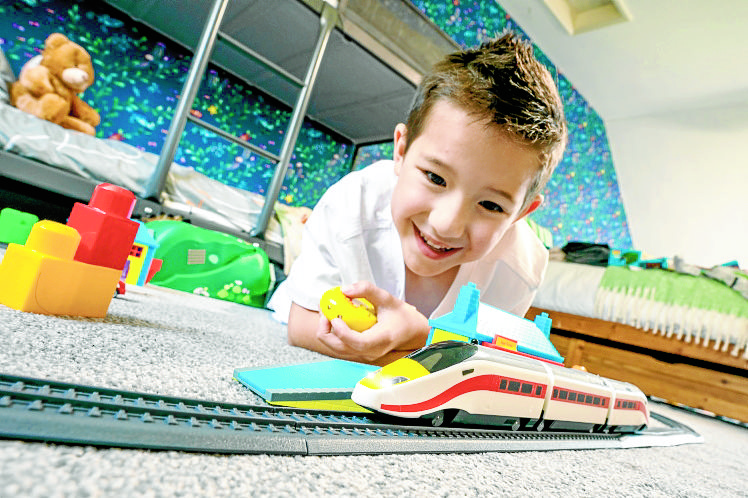 Hornby searches for a mini conductor