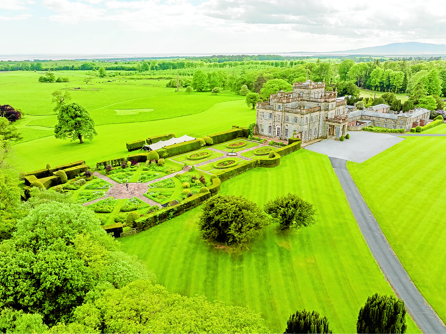 Historic house to open gardens