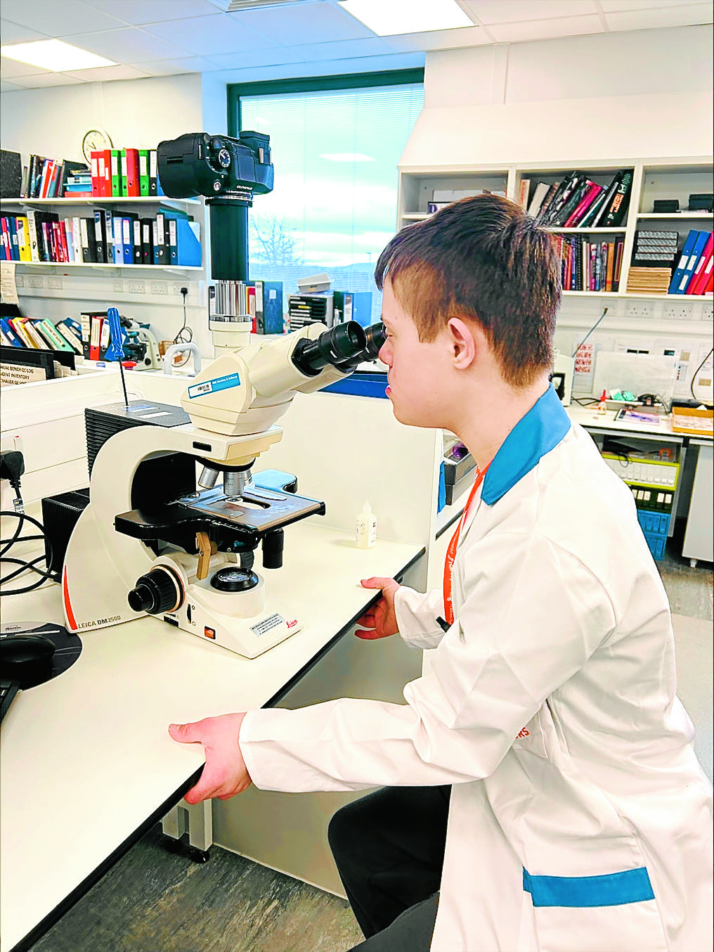 Young people enjoy medical lab tours