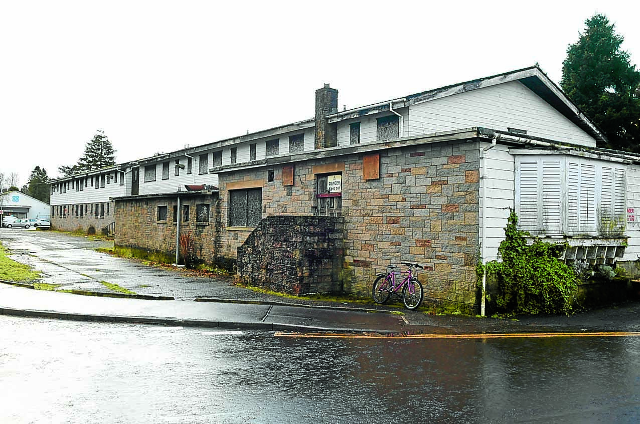 Old Moffat inn owners approached in community buyout bid