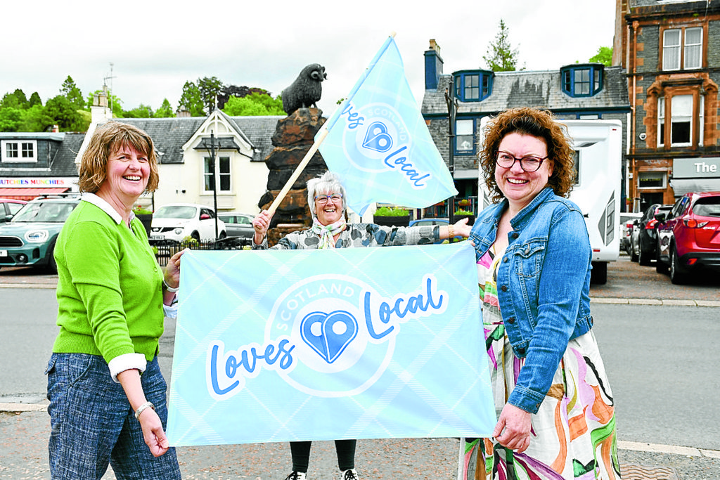 Moffat backs local message