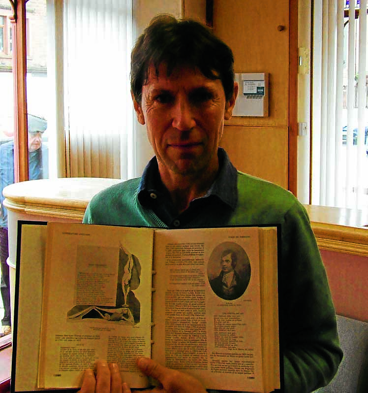 "Le retour" for Burns' biggest French fan