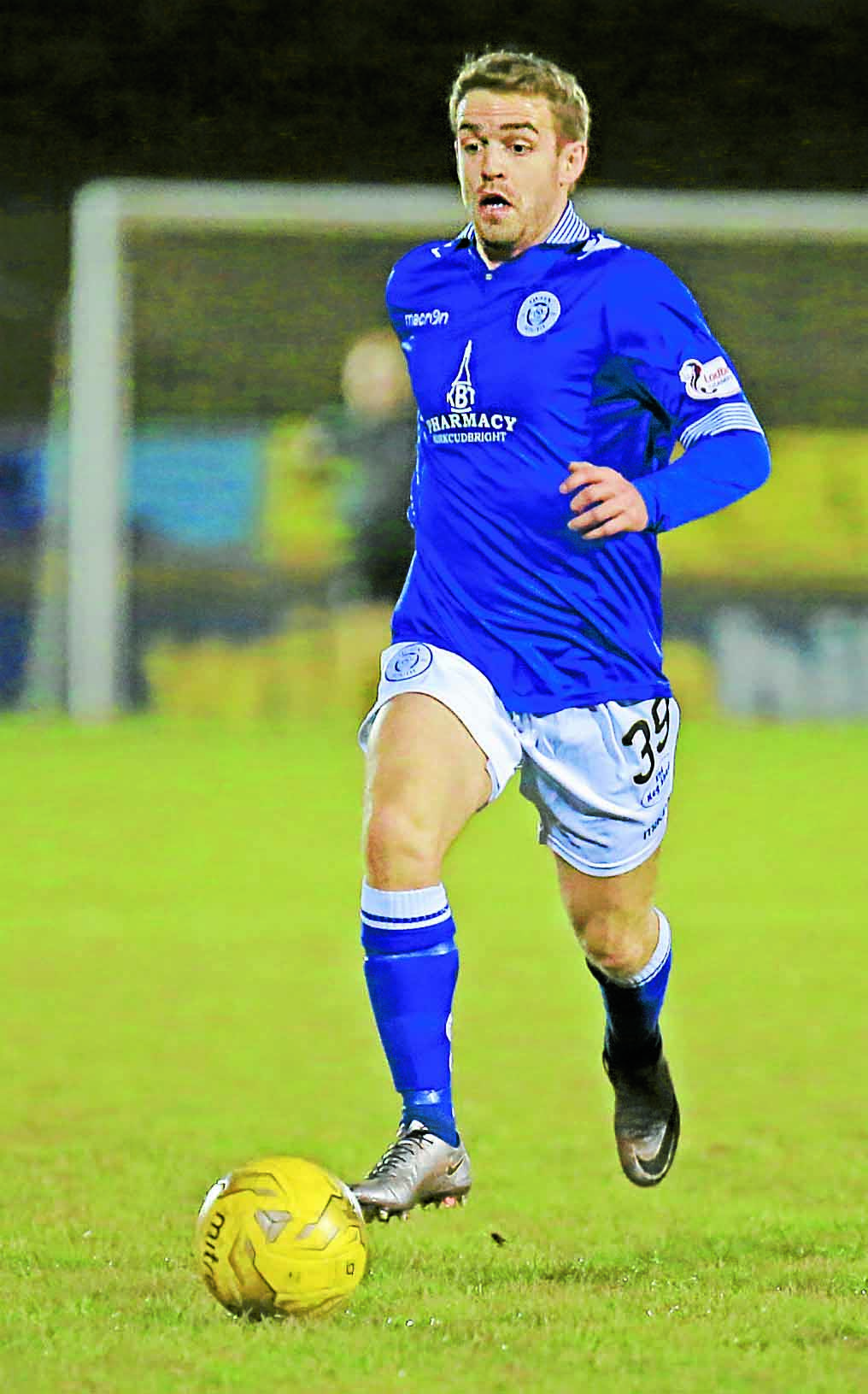 Carmichael commits to Queens