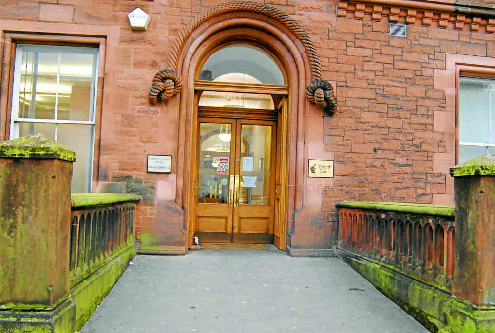 No plea in town blade case