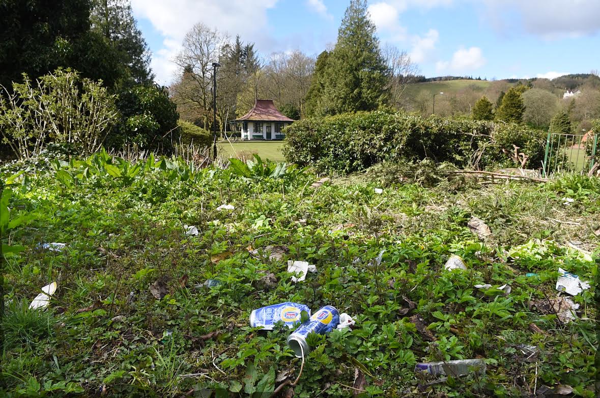 Litter anger in Moffat and Lockerbie