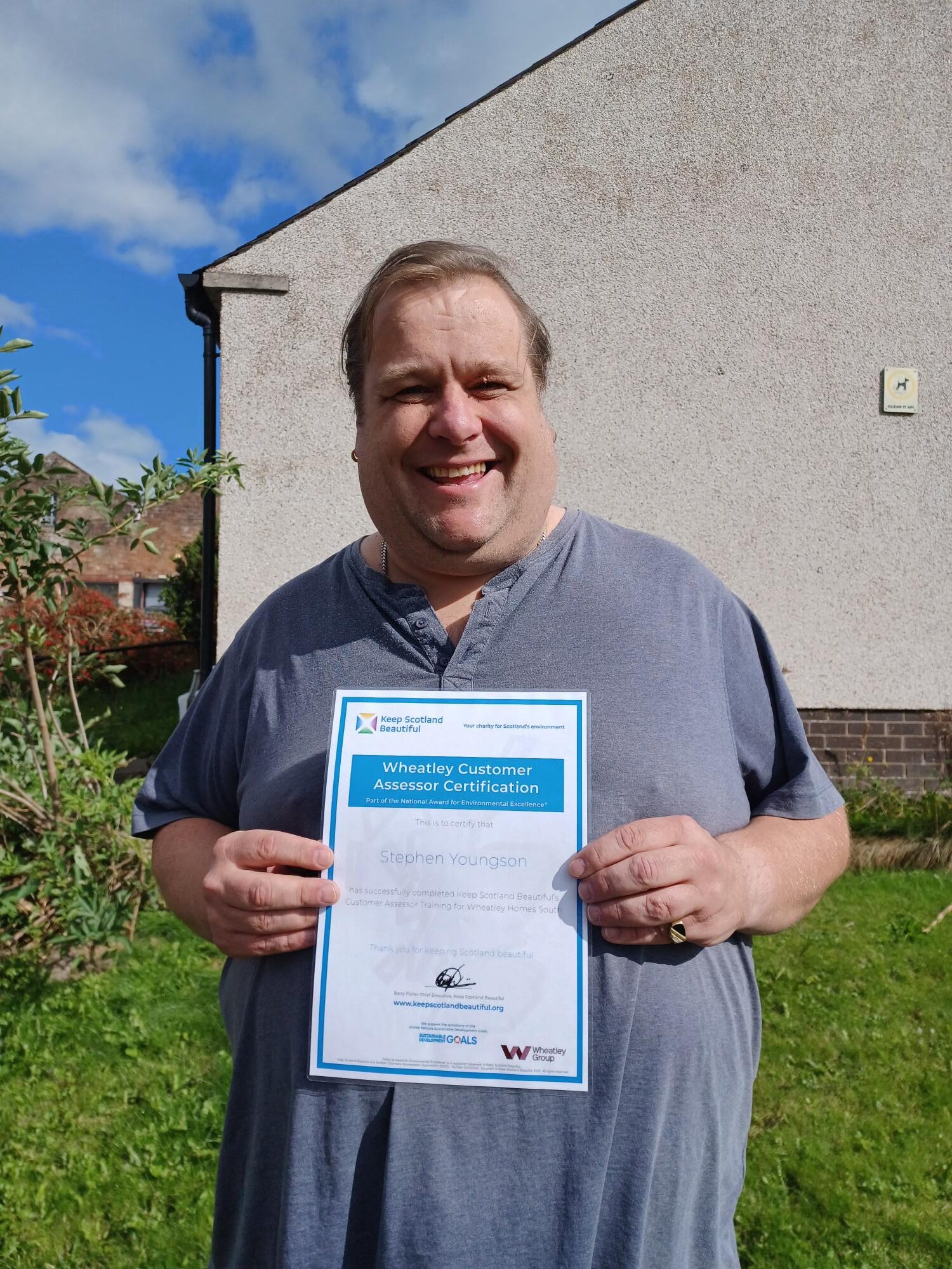 Stephen helps keep Annan clean and green
