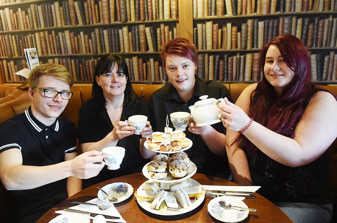 Lunch invites in bid to beat loneliness