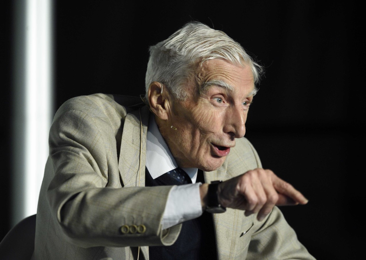 Plaque unveiled for Nobel winner