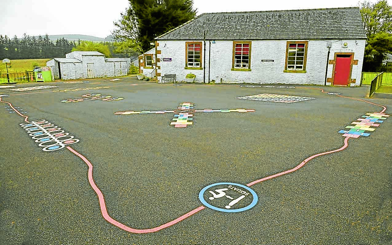 Parents of mothballed schools call for closures