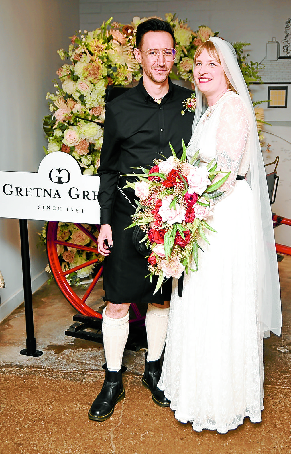 Couple retrace family footsteps to Gretna Green